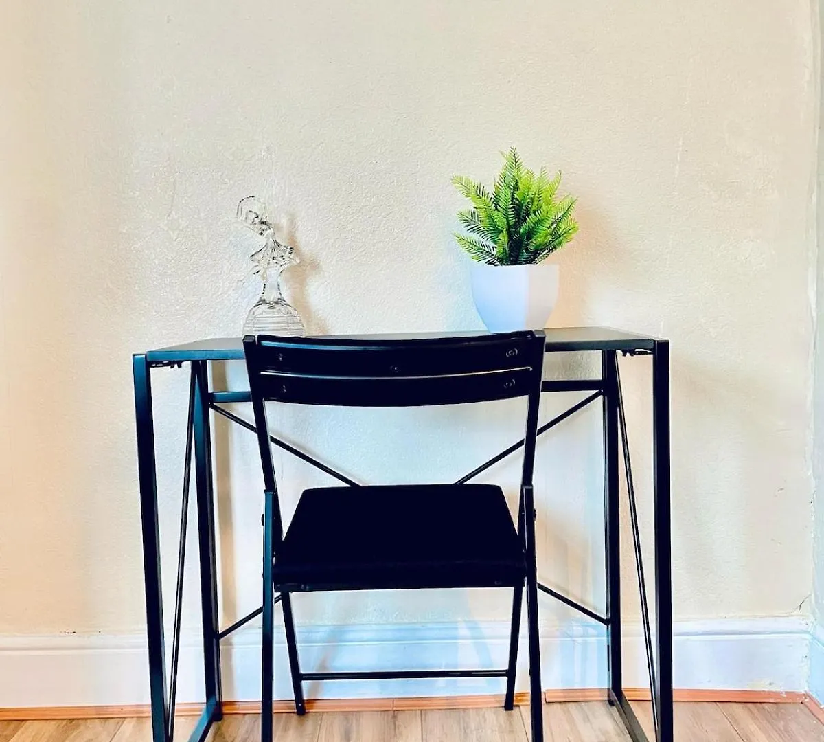 Home In Plaistow & Free Parking London Apartment