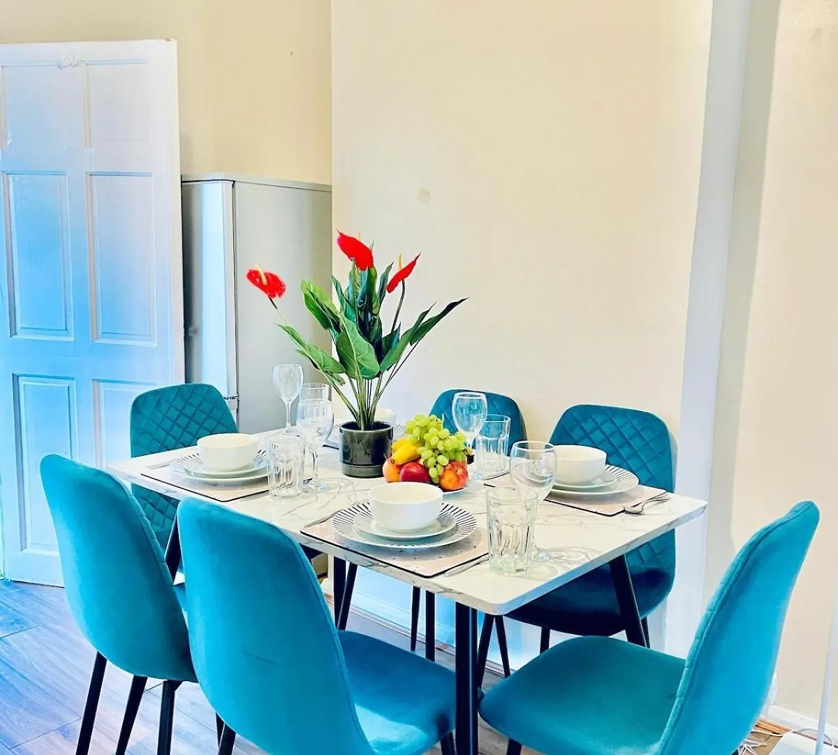 Apartment Home In Plaistow & Free Parking London